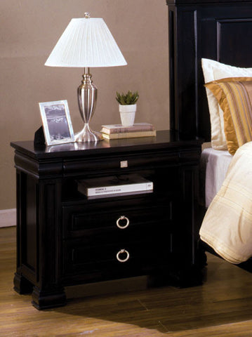 Viktor Traditional Style Nightstand