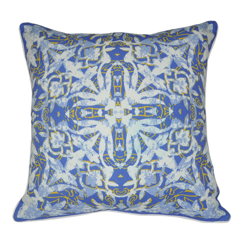18" x 18" Blue Damask Decorative Pillow P0026-1818P